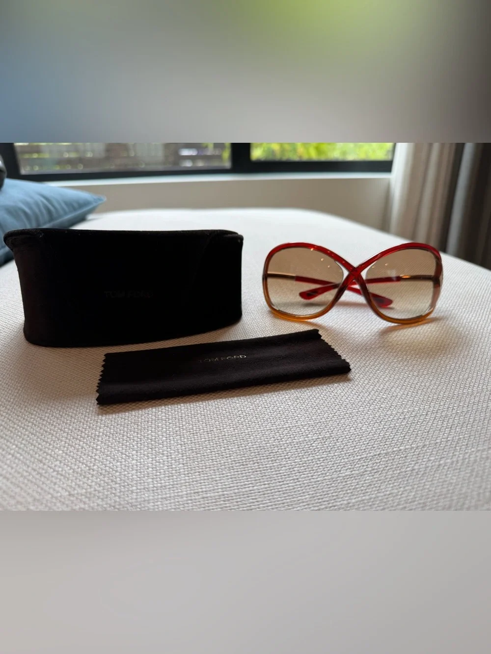 Tom Ford Red and Brown Gradient Round Women's Sunglasses
